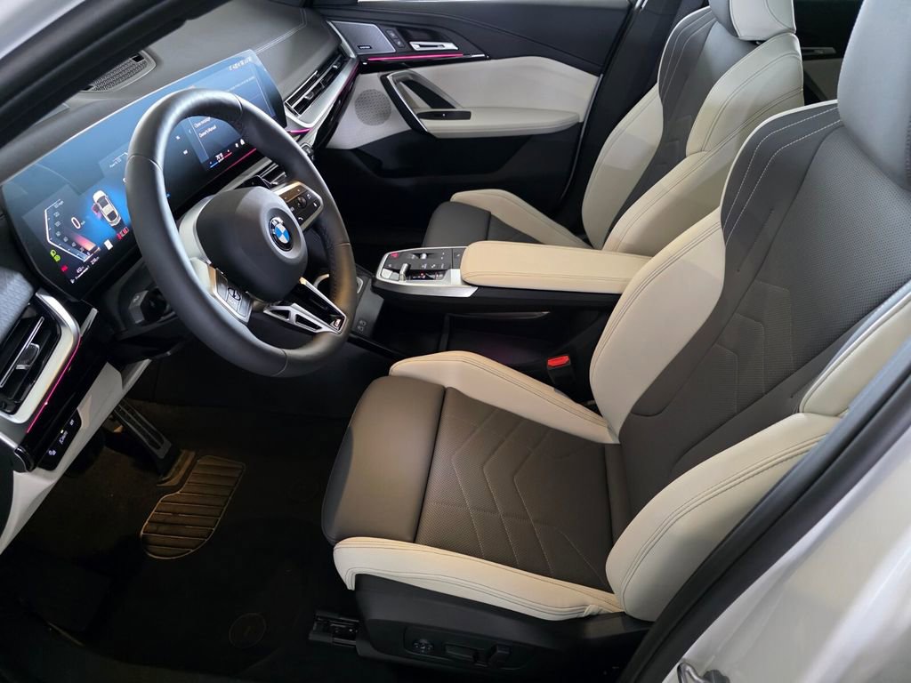 New 2026 BMW X2 xDrive28i w/ Technology Package image 7
