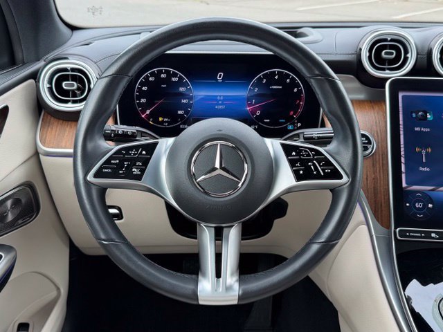 Used 2023 Mercedes-Benz GLC 300 4MATIC image 13