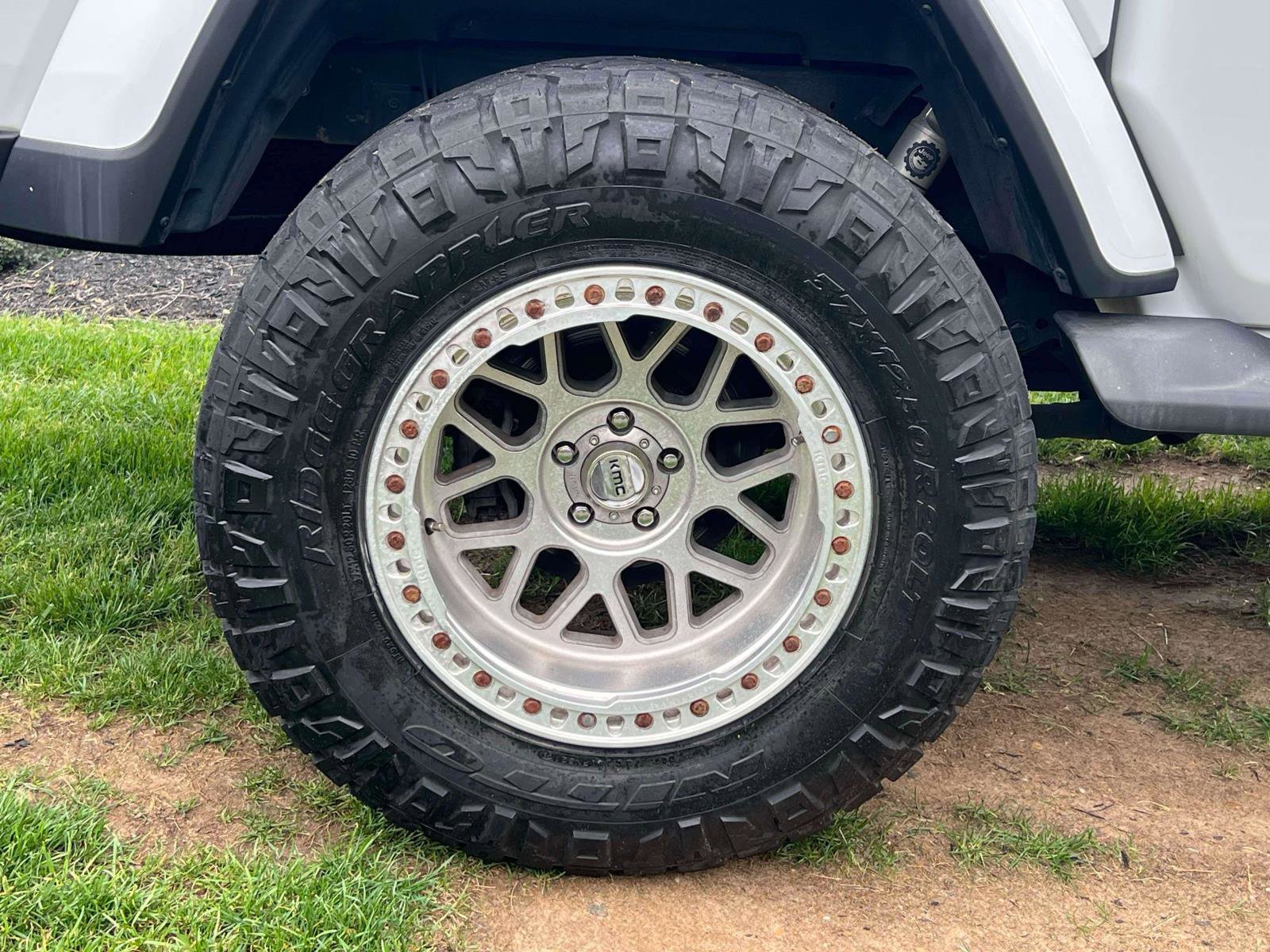 Used 2020 Jeep Gladiator Overland AWD/4WD image 5