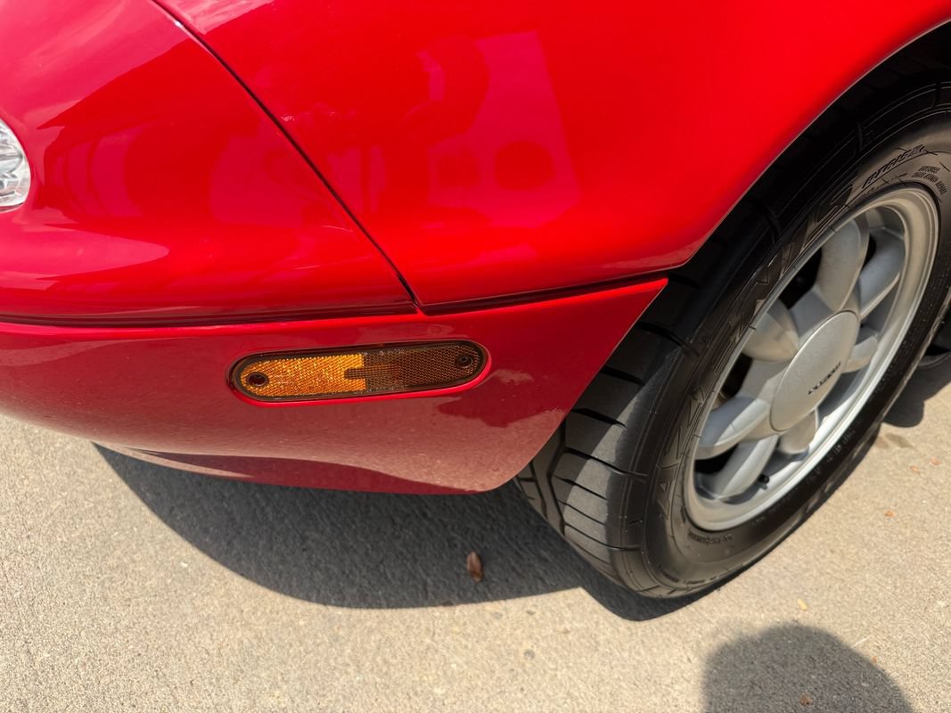 Used 1990 MAZDA MX-5 Miata RWD image 22
