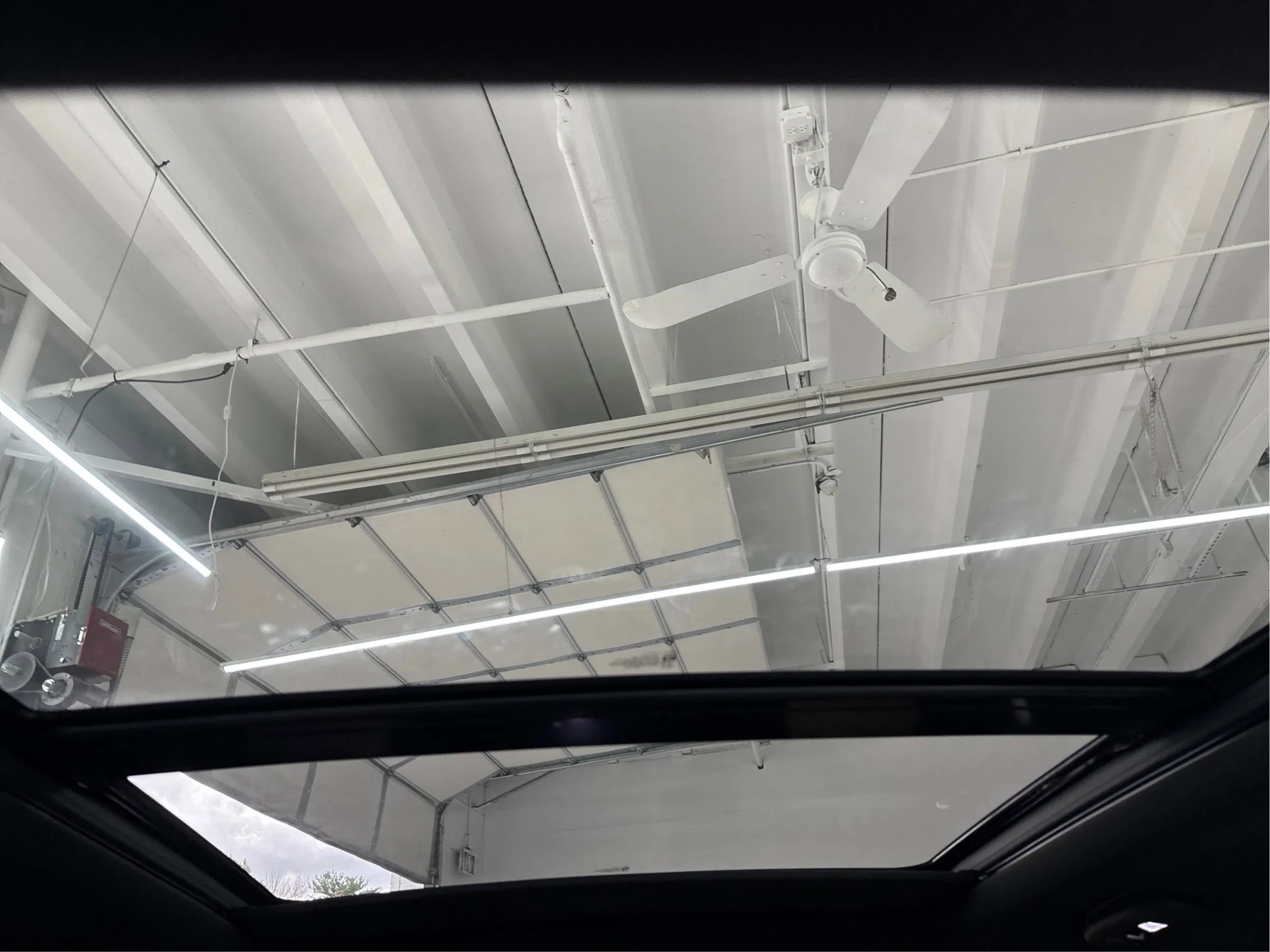 Used 2018 Cadillac XT5 Luxury w/ Driver Awareness Package image 28