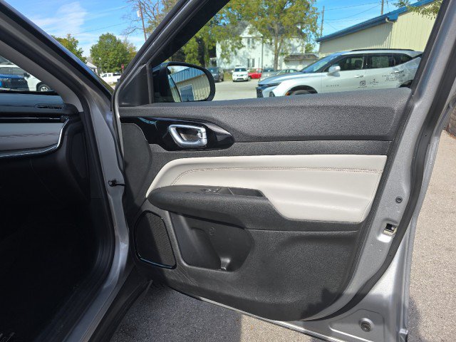 Used 2022 Jeep Compass Limited AWD/4WD image 44