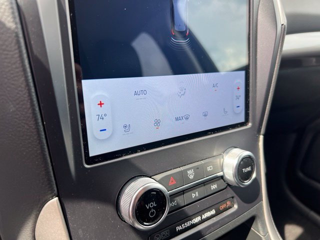 Certified 2024 Ford Edge SEL w/ Convenience Package AWD/4WD image 14
