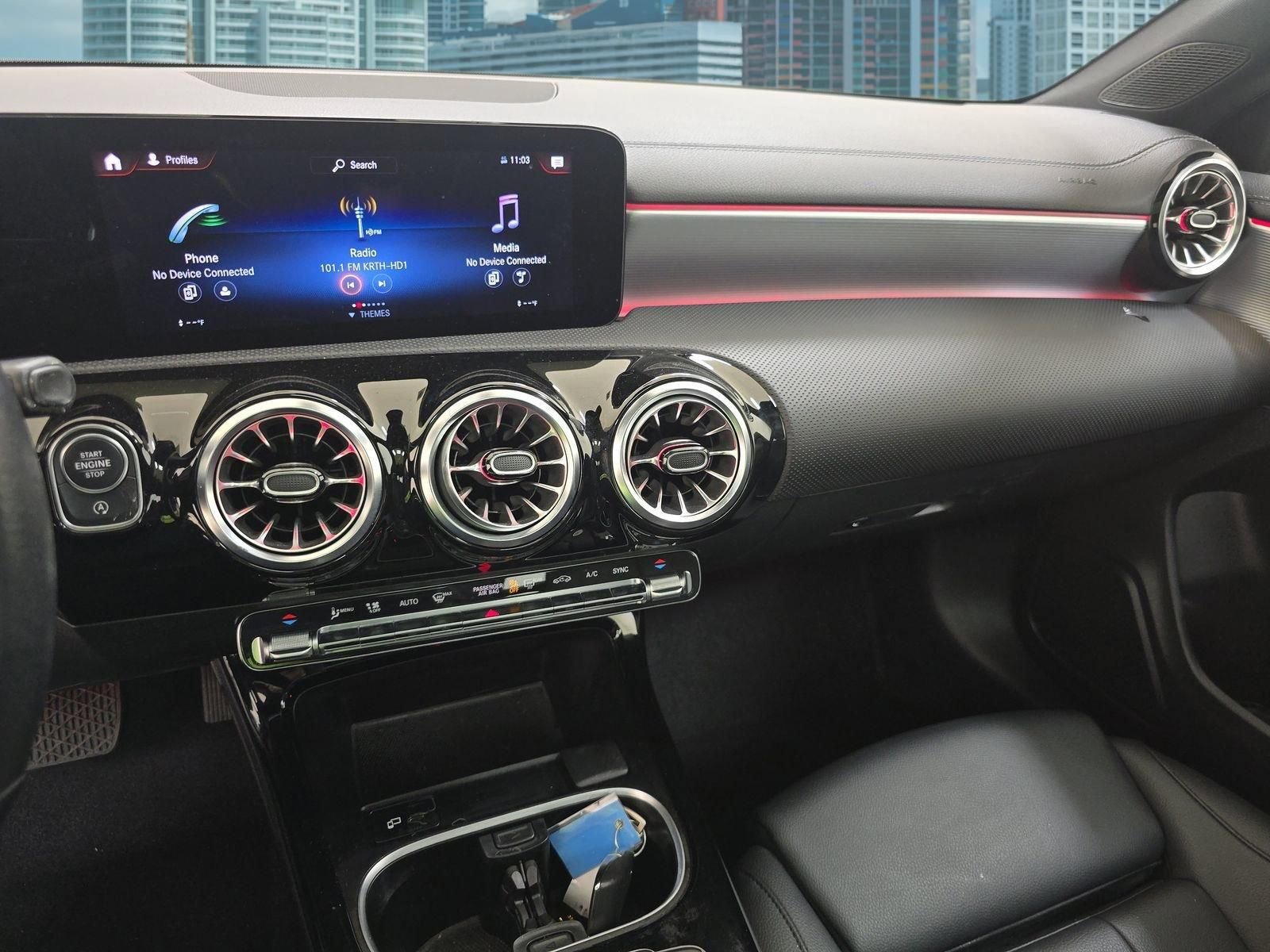 Used 2023 Mercedes-Benz CLA 250 w/ Premium Package image 19