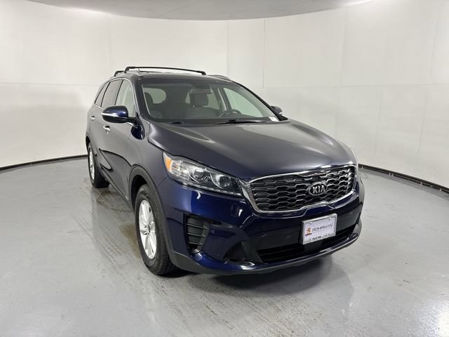 Used 2020 Kia Sorento LX w/ LX I4 Convenience Package image 3