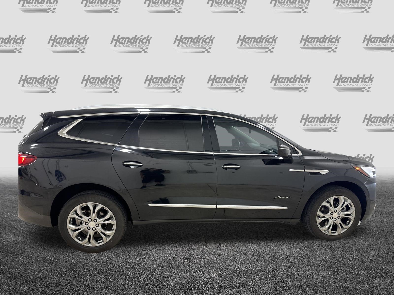 Used 2019 Buick Enclave Avenir w/ Avenir Technology Package AWD/4WD image 11