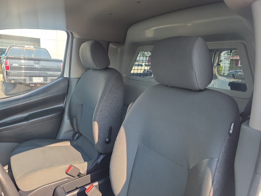Used 2017 Chevrolet City Express LT w/ Technology Package FWD image 13