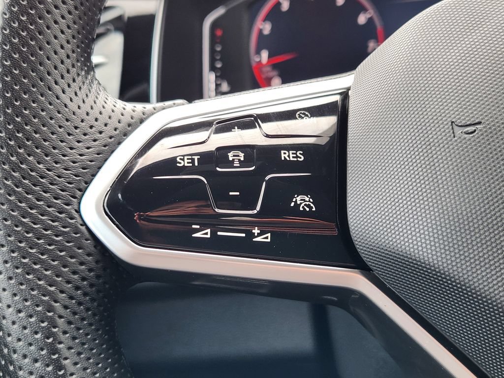 Certified 2025 Volkswagen Jetta GLI Autobahn w/ GLI Black Package FWD image 23