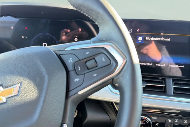 Certified 2025 Chevrolet Trax LT w/ Driver Confidence Package image 23