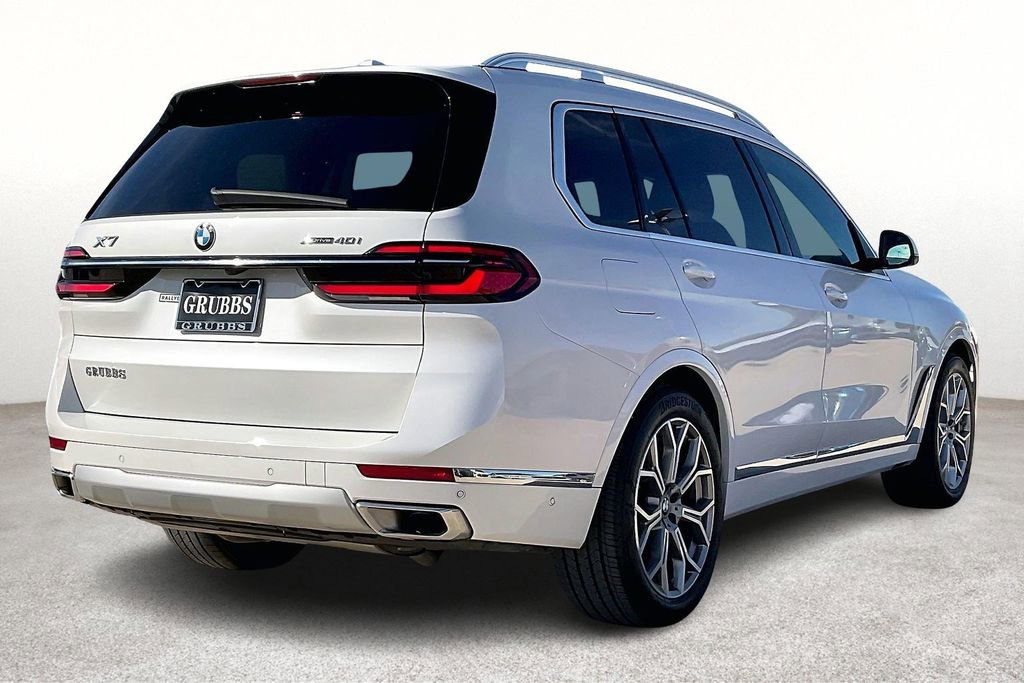 Used 2023 BMW X7 xDrive40i w/ Parking Assistance Package image 15