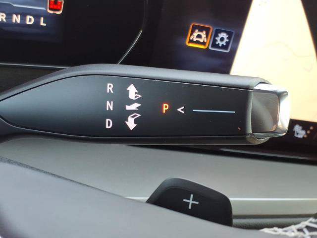Used 2025 Chevrolet Traverse LT AWD/4WD image 19