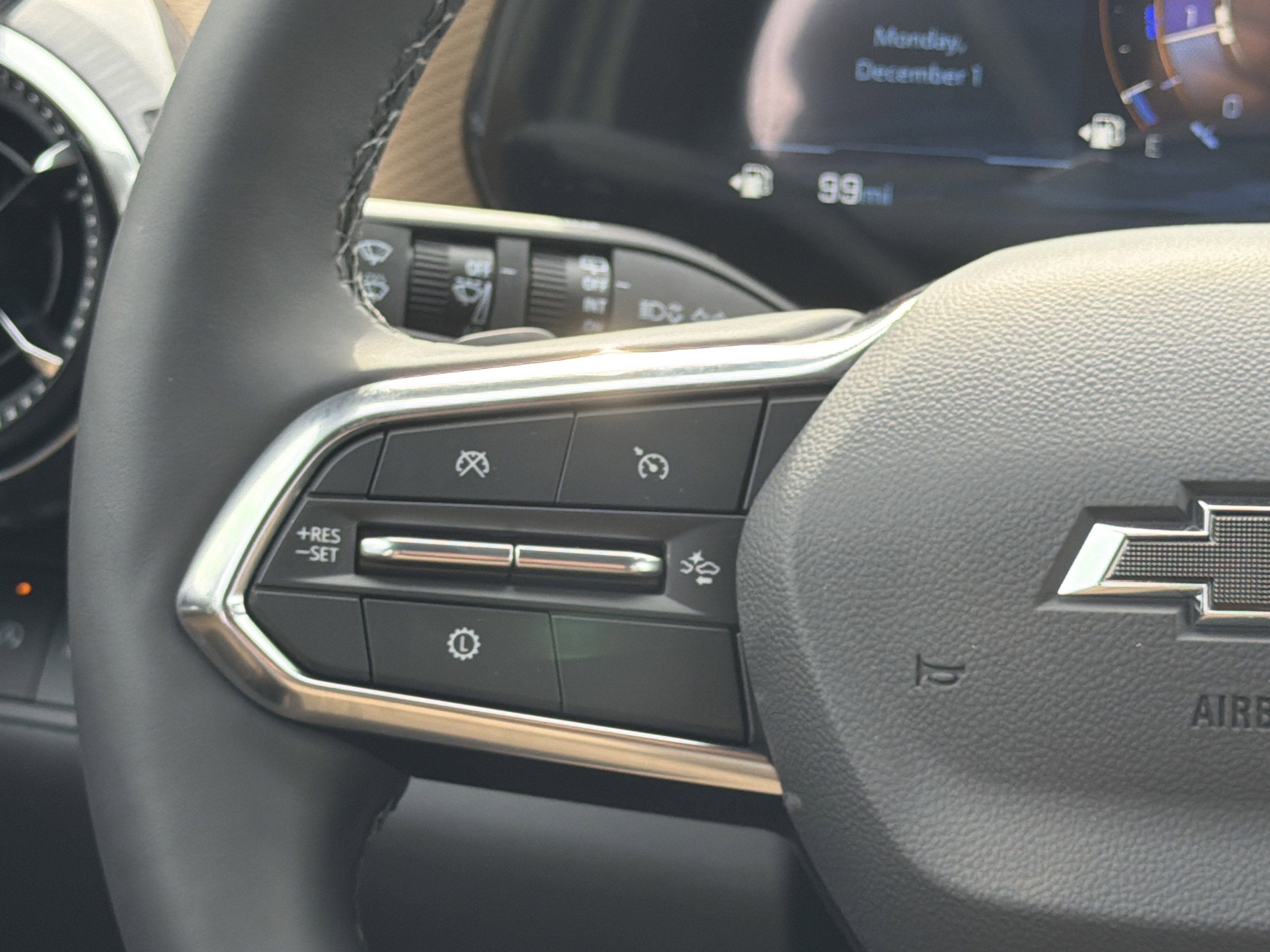 New 2026 Chevrolet Equinox ACTIV w/ Convenience Package III image 25