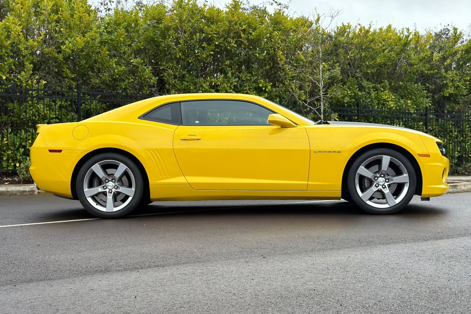Used 2010 Chevrolet Camaro SS w/ RS Package image 3