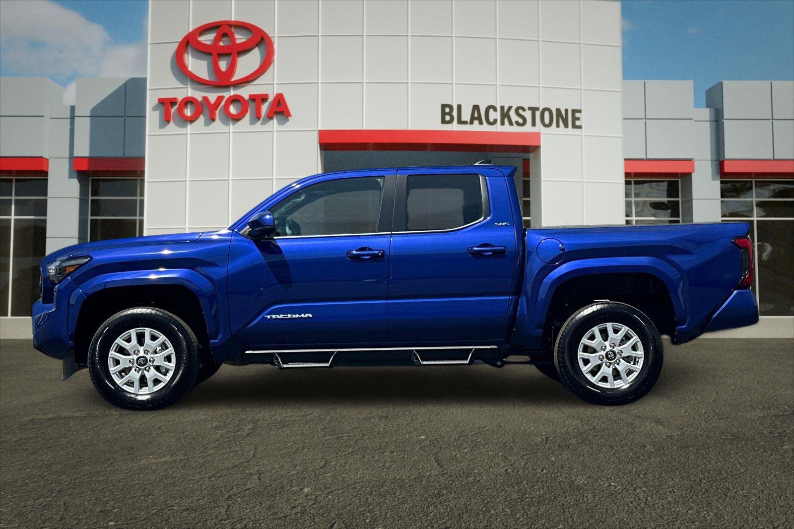 Certified 2025 Toyota Tacoma SR5 AWD/4WD image 6