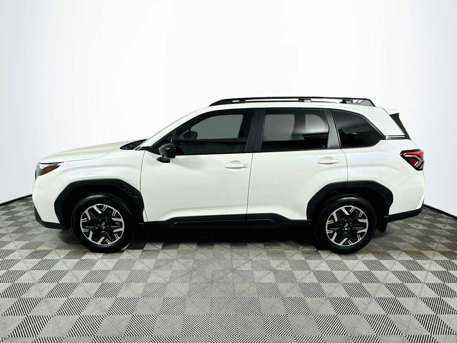 Certified 2026 Subaru Forester AWD/4WD image 4