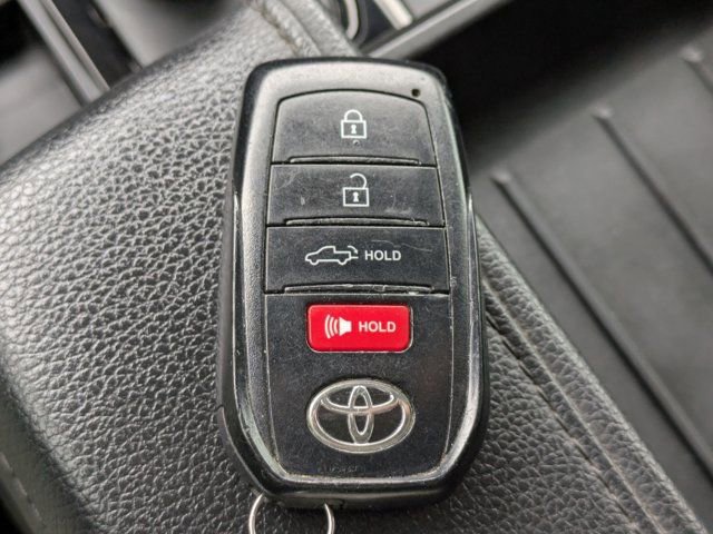 Used 2022 Toyota Tundra SR5 AWD/4WD image 24
