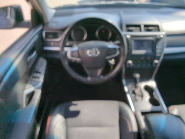 Used 2017 Toyota Camry SE FWD image 13