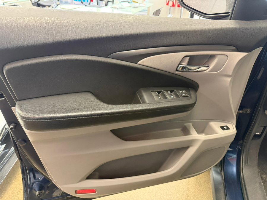 Used 2019 Honda Pilot EX image 17