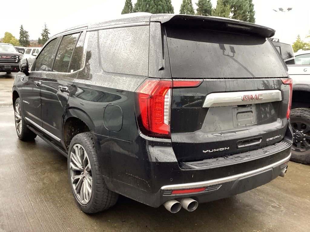 Used 2021 GMC Yukon Denali w/ Denali Premium Package image 4