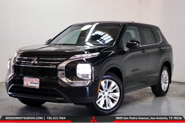 New 2025 Mitsubishi Outlander ES
