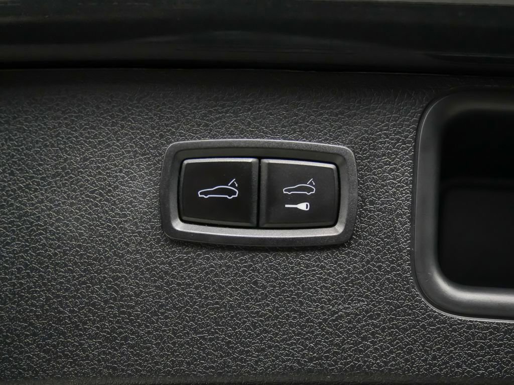 Certified 2020 Porsche Macan GTS image 14