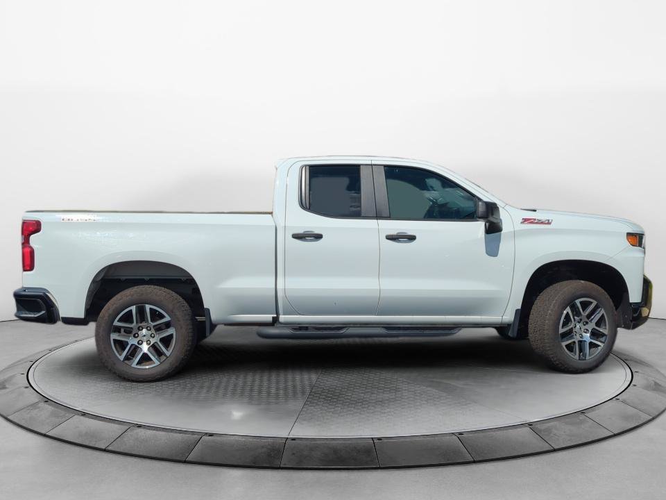 Used 2020 Chevrolet Silverado 1500 Custom Trail Boss w/ Custom Convenience Package AWD/4WD image 8