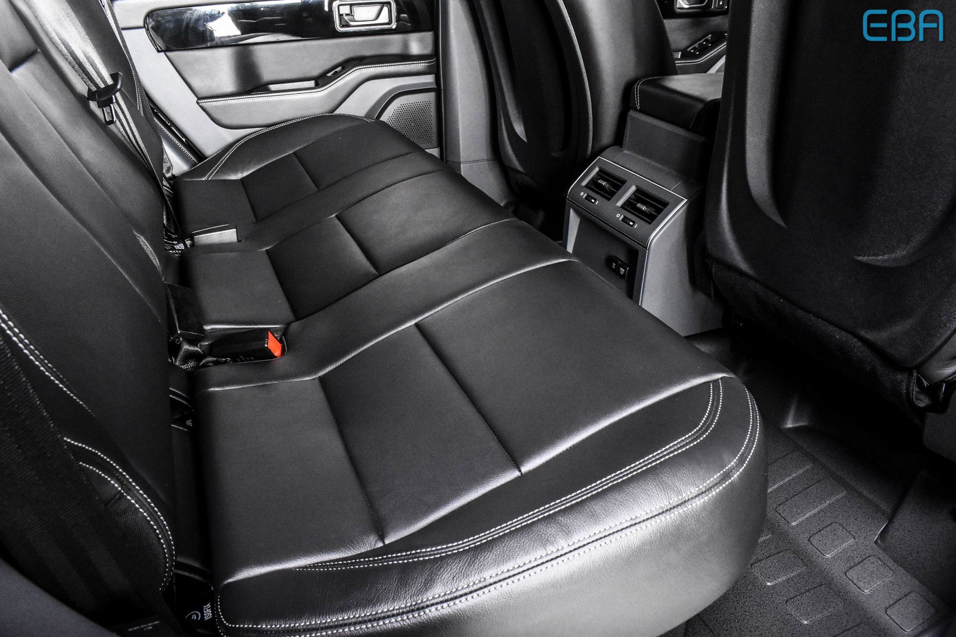 Used 2024 INEOS Grenadier Fieldmaster Edition image 20