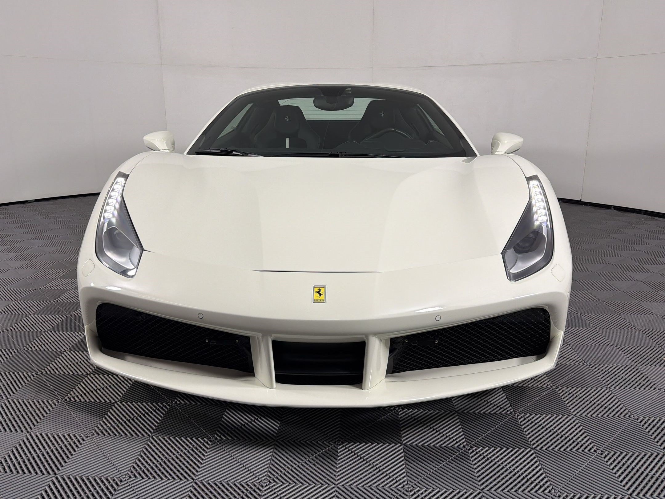 Used 2017 Ferrari 488 Spider RWD image 6
