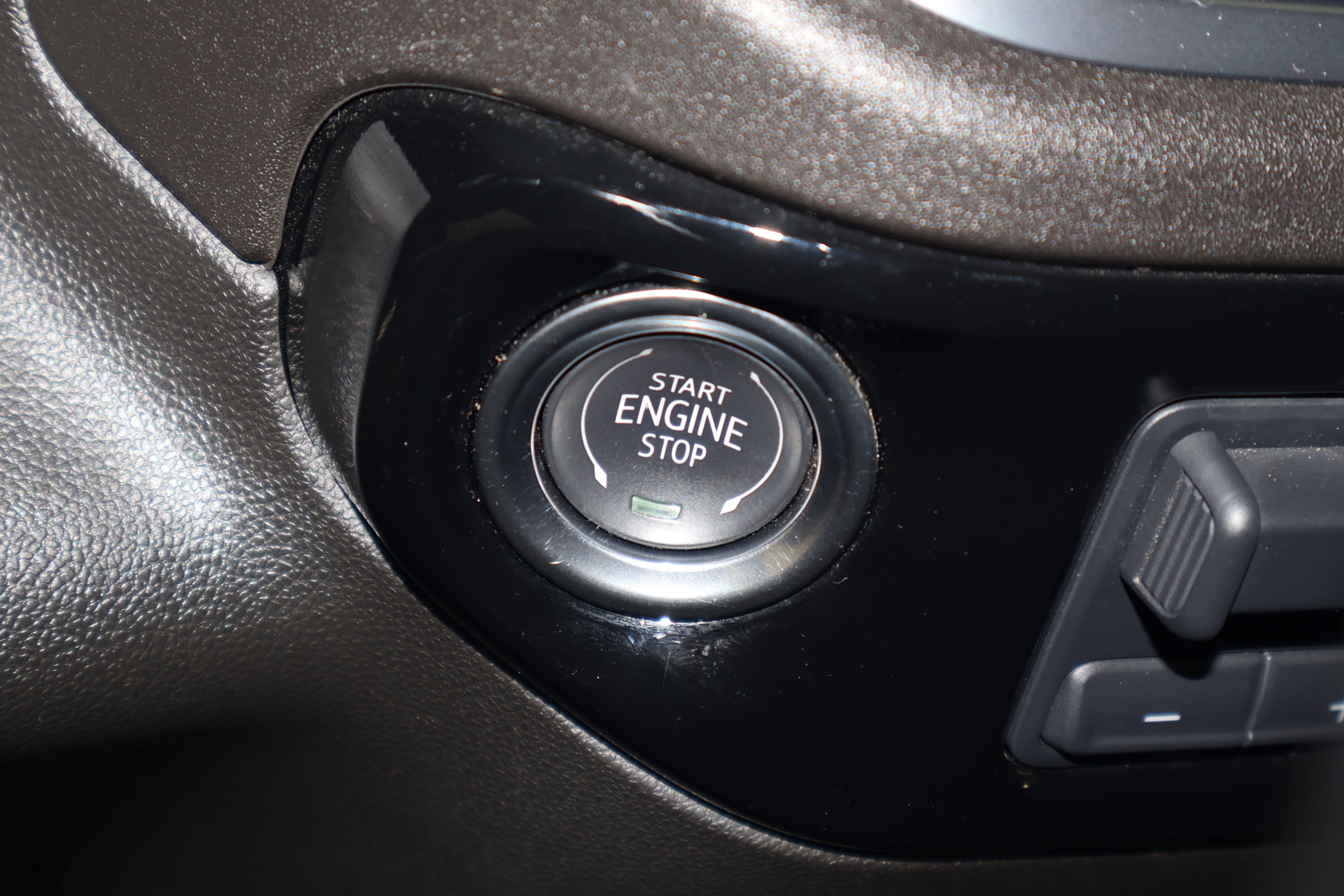 Used 2025 Chevrolet Silverado 1500 LT image 26