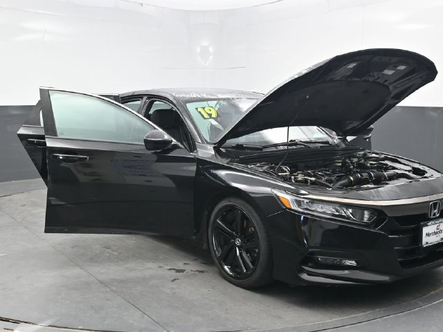 Used 2019 Honda Accord Sport image 40