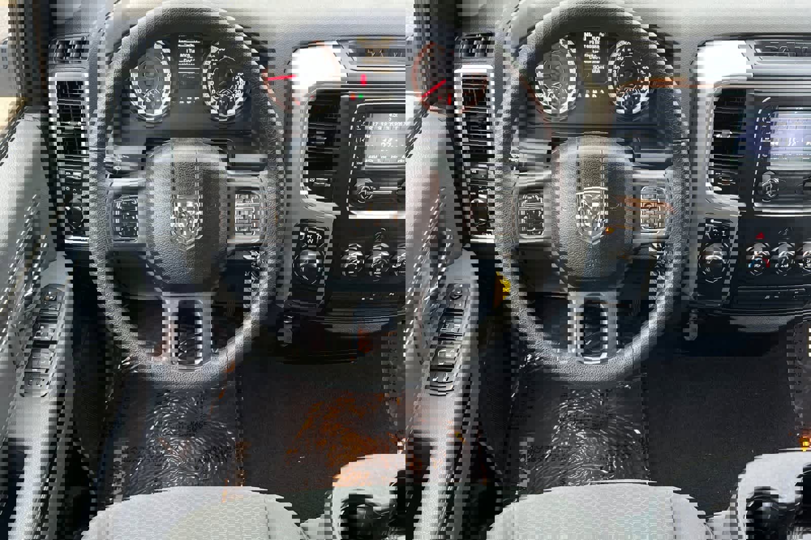 Used 2013 RAM 1500 Classic SLT w/ Remote Start & Security Group image 15