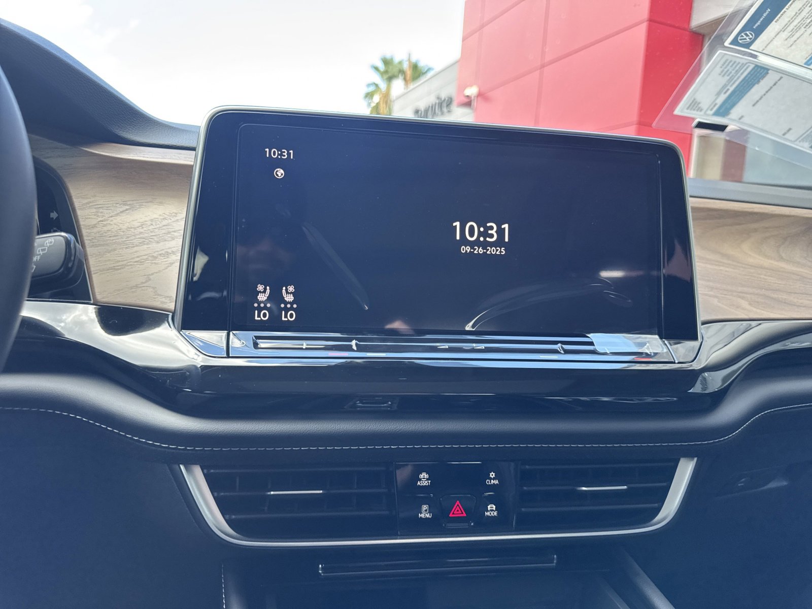 New 2026 Volkswagen Atlas SE image 26