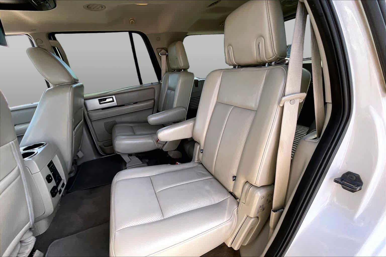 Used 2011 Ford Expedition Limited RWD image 18