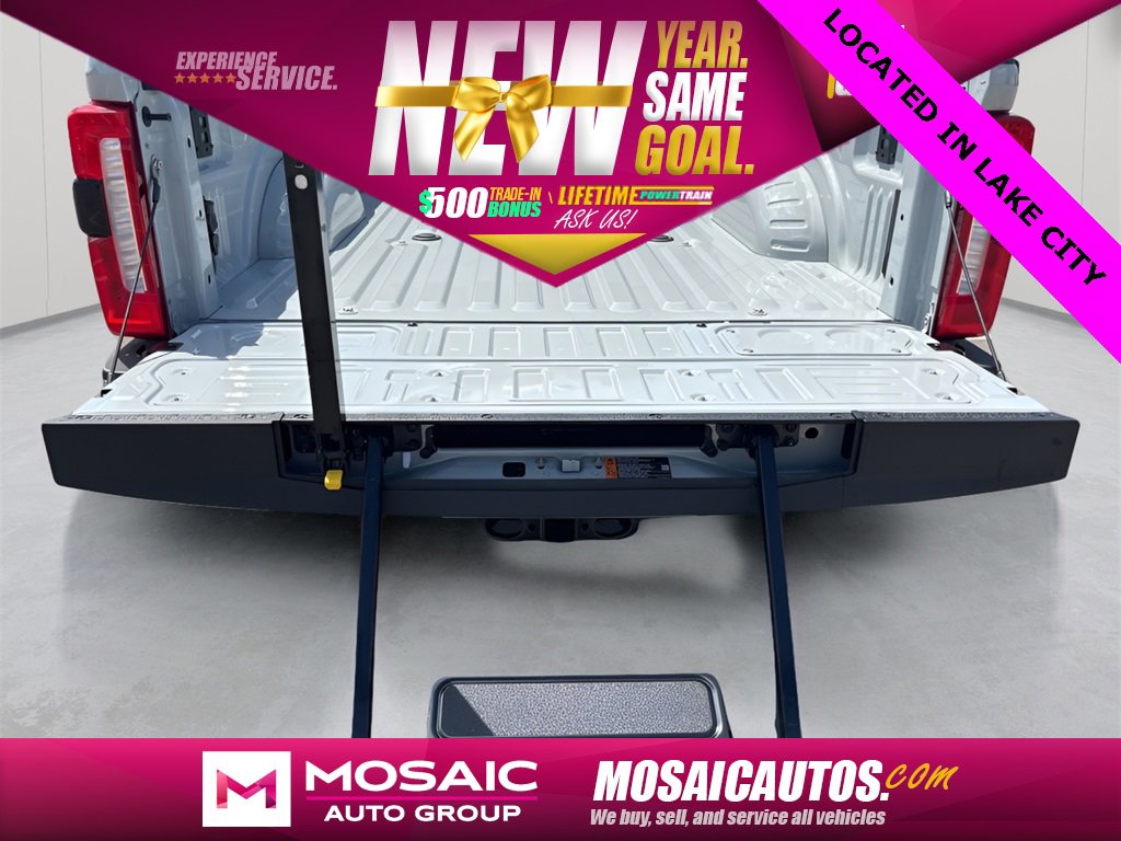 New 2025 Ford F350 Lariat w/ Lariat Ultimate Package image 37