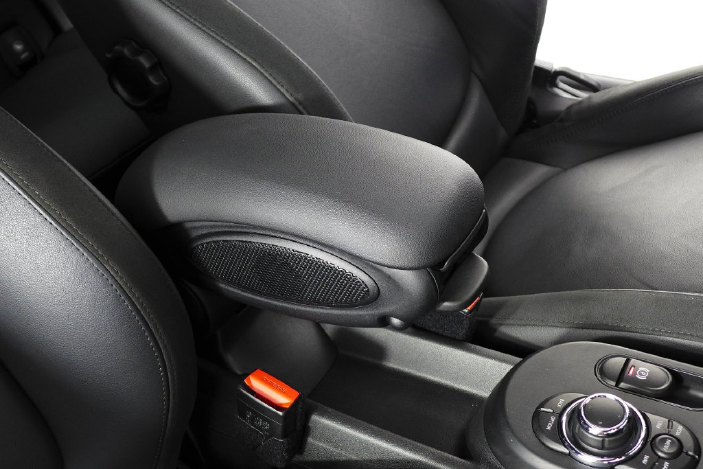 Certified 2024 MINI Cooper SE FWD image 17