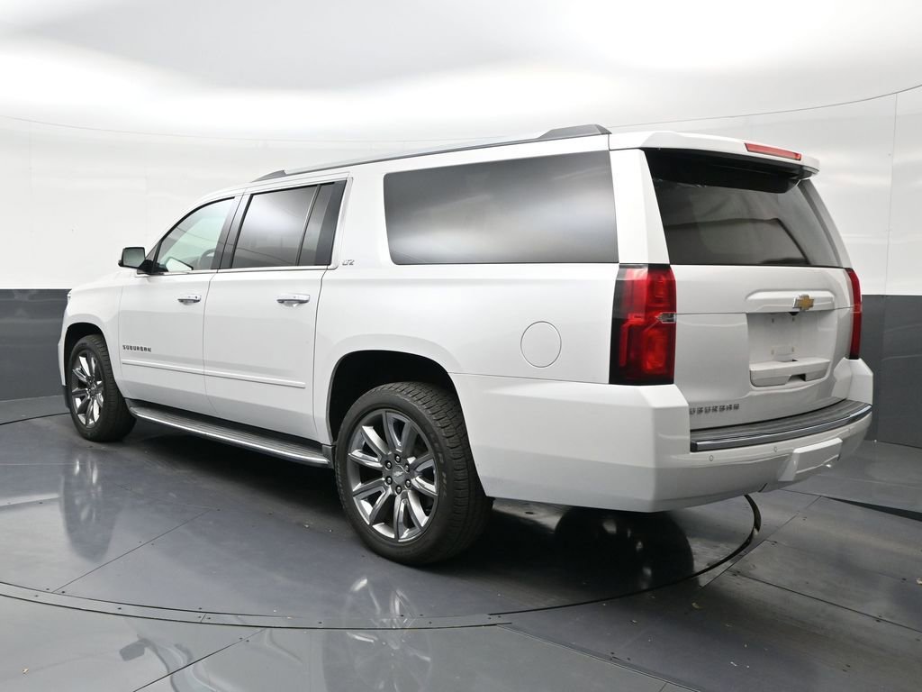 Used 2016 Chevrolet Suburban LTZ image 3
