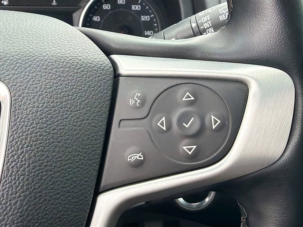 Used 2024 GMC Terrain SLT image 39