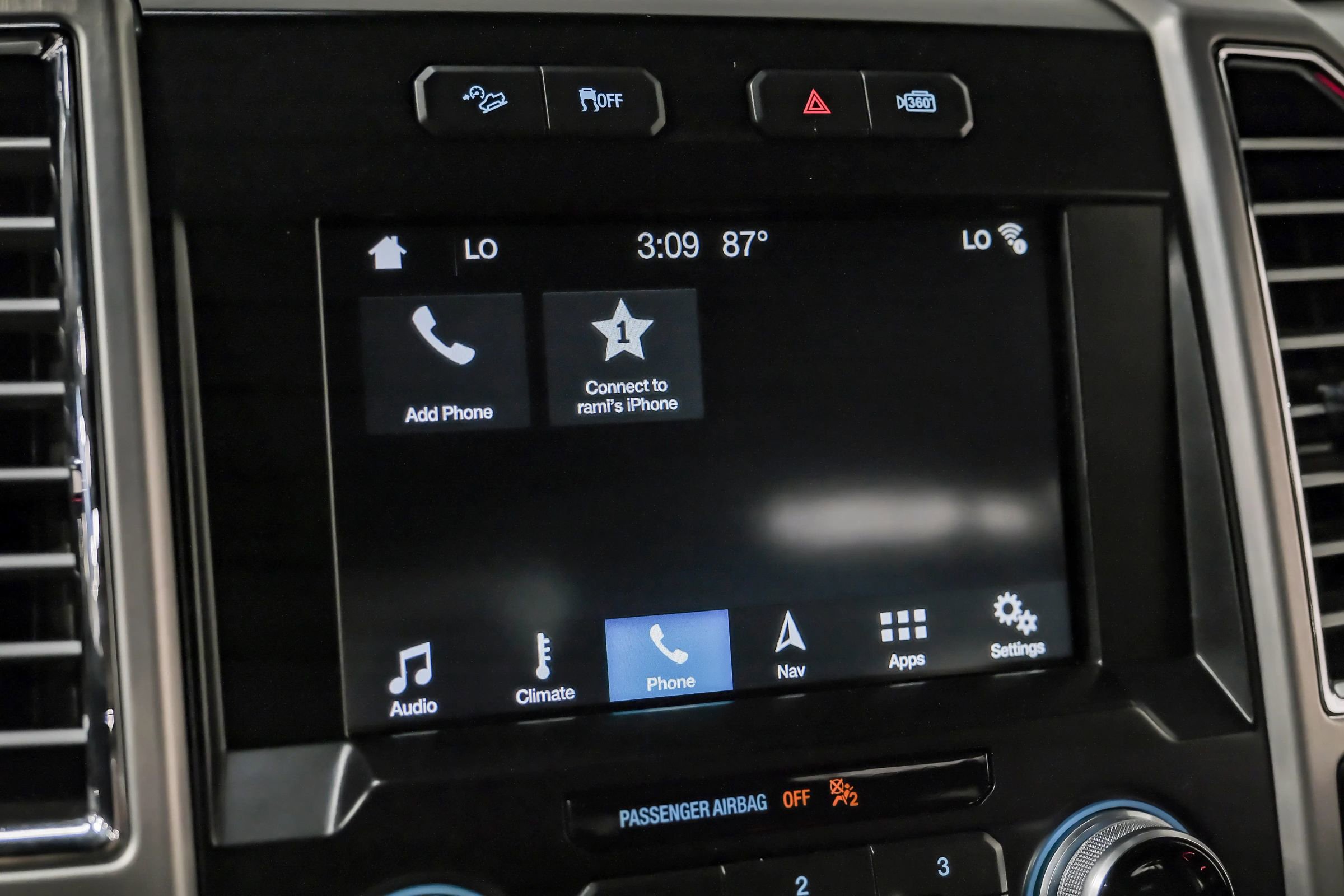 Used 2016 Ford F150 Platinum w/ Equipment Group 701A Luxury AWD/4WD image 36