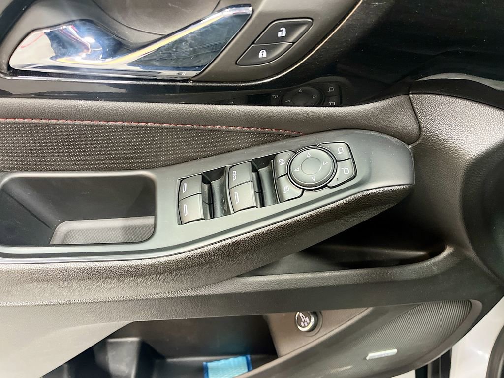Used 2023 Chevrolet Traverse RS image 18