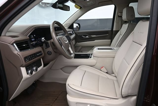 Used 2022 GMC Yukon Denali AWD/4WD image 16