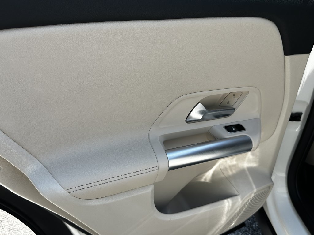 Certified 2026 Mercedes-Benz GLA 250 w/ Exclusive Package image 25