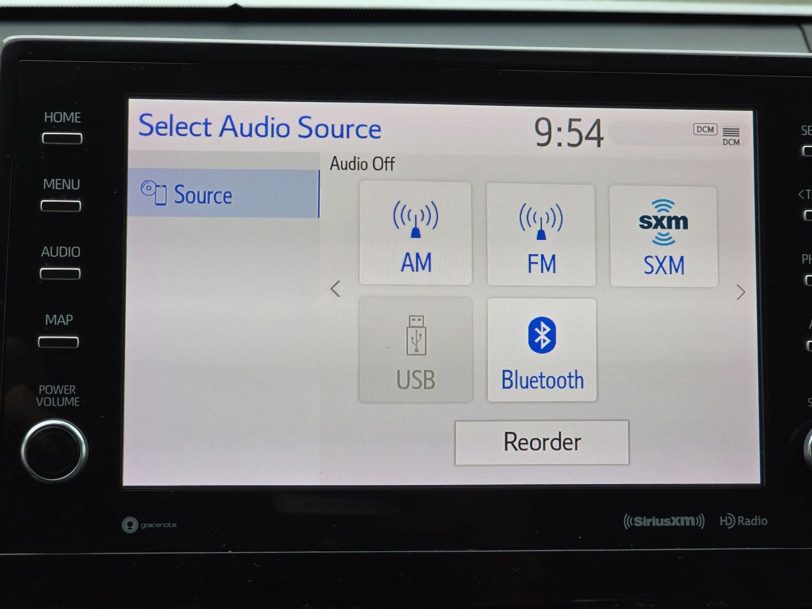 Used 2022 Toyota Camry XLE image 25