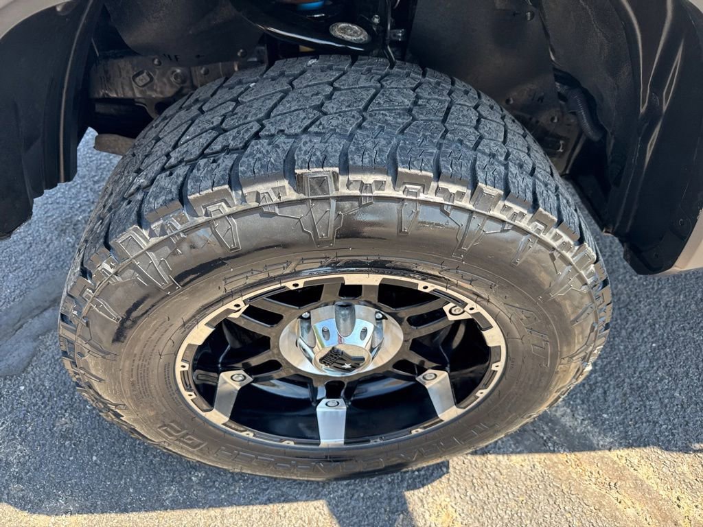 Used 2020 Toyota Tacoma TRD Off-Road AWD/4WD image 35