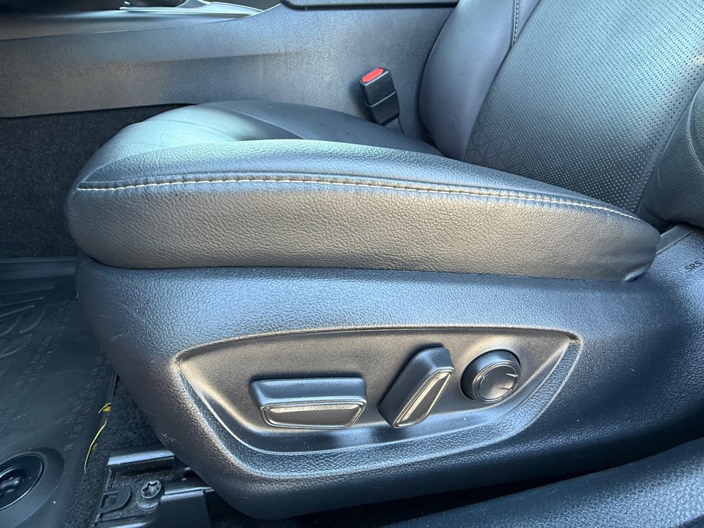 Used 2023 Toyota Camry XSE image 32