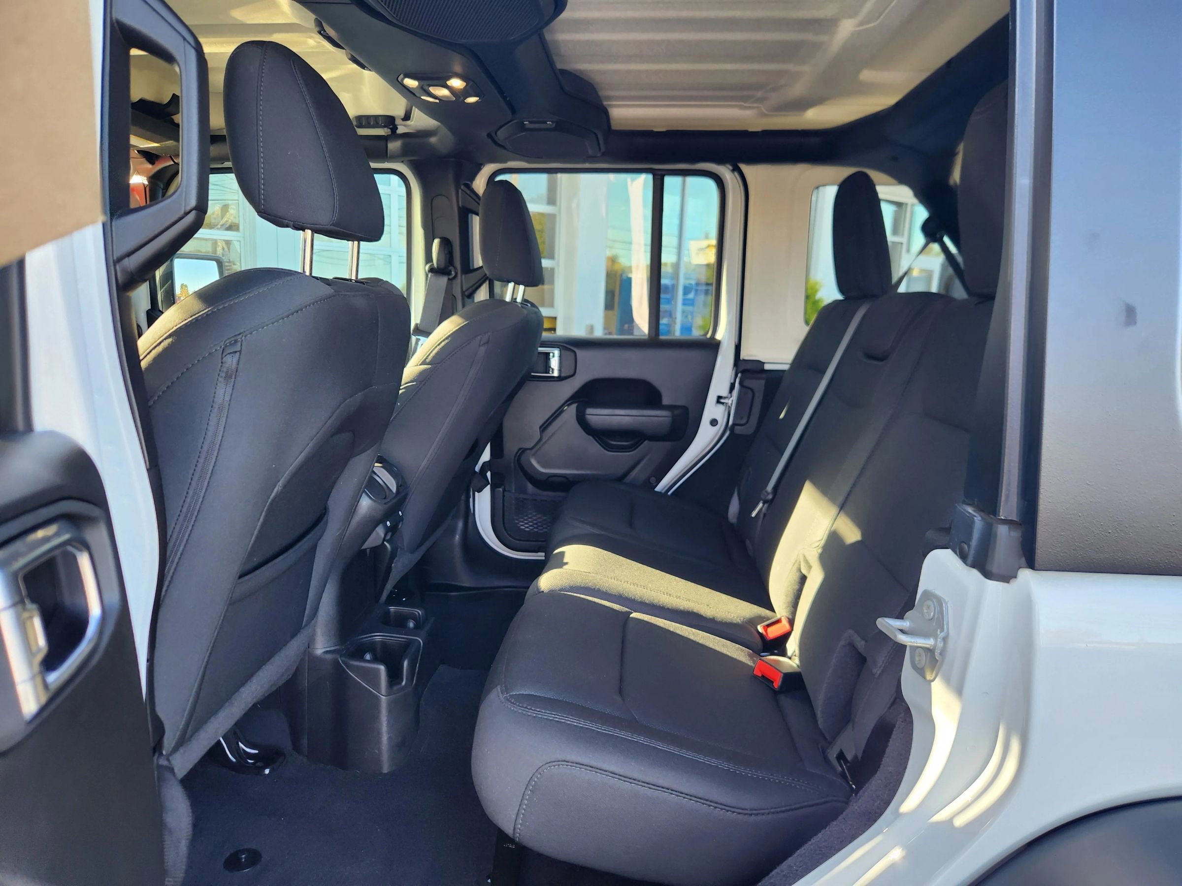 Used 2022 Jeep Wrangler Unlimited Sport image 44