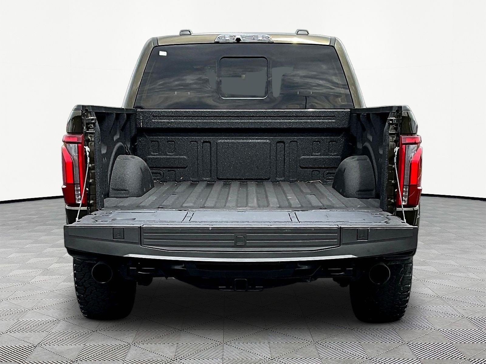 Used 2025 Ford F150 Raptor AWD/4WD image 7