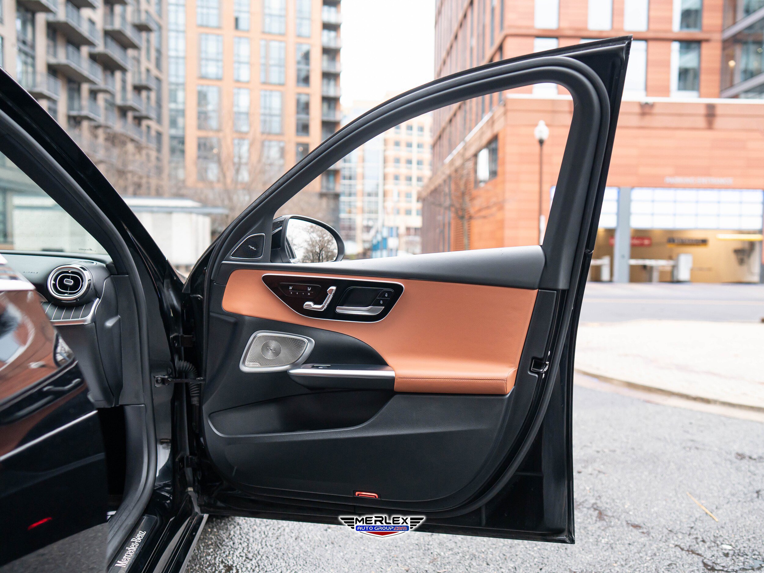 Used 2022 Mercedes-Benz C 300 Sedan w/ Exclusive Trim Package image 43