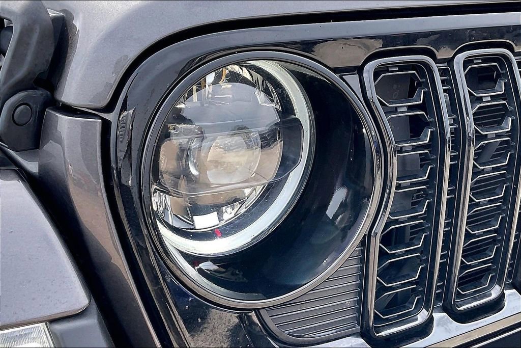Used 2024 Jeep Gladiator Willys image 31