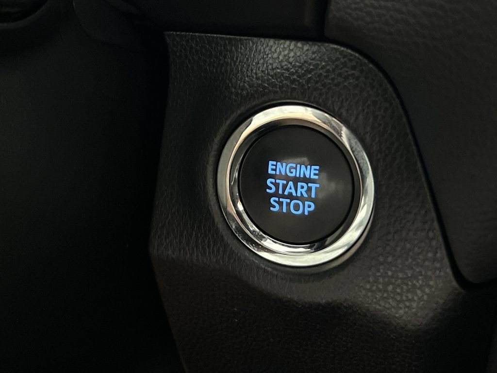 Used 2022 Toyota RAV4 XLE Premium AWD/4WD image 36
