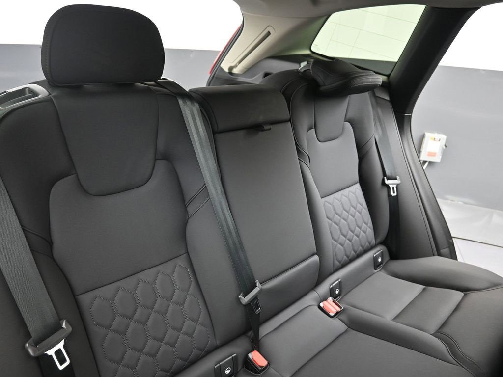 New 2026 Volvo XC60 B5 Plus w/ Climate Package image 16